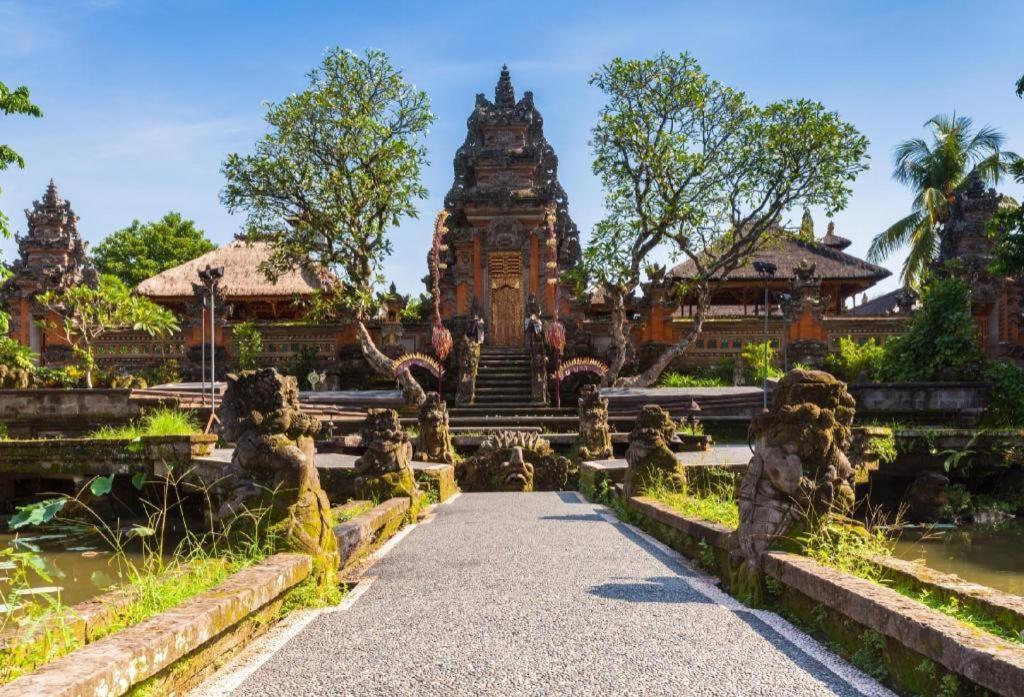 Oyo 90640 Agung Kartini Ubud